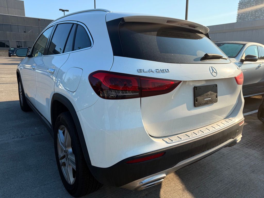 Thumbnail: 2022 Mercedes-Benz GLA - 6