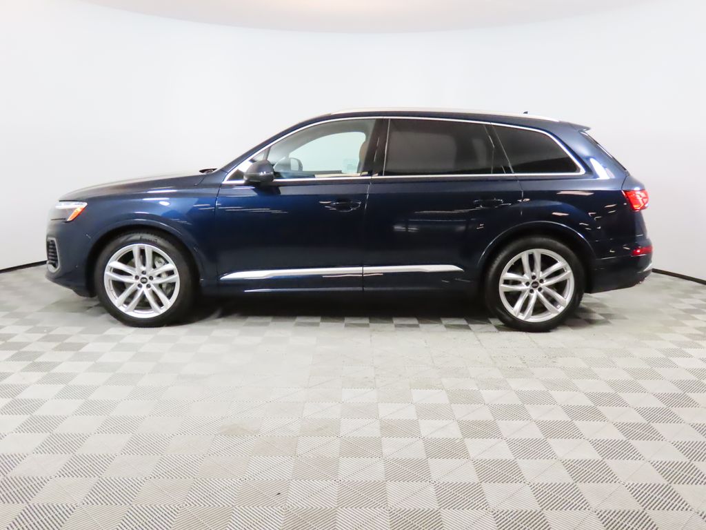 Thumbnail: 2025 Audi Q7 - 2