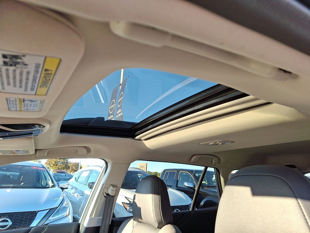 Thumbnail: 2023 Subaru Outback - 16