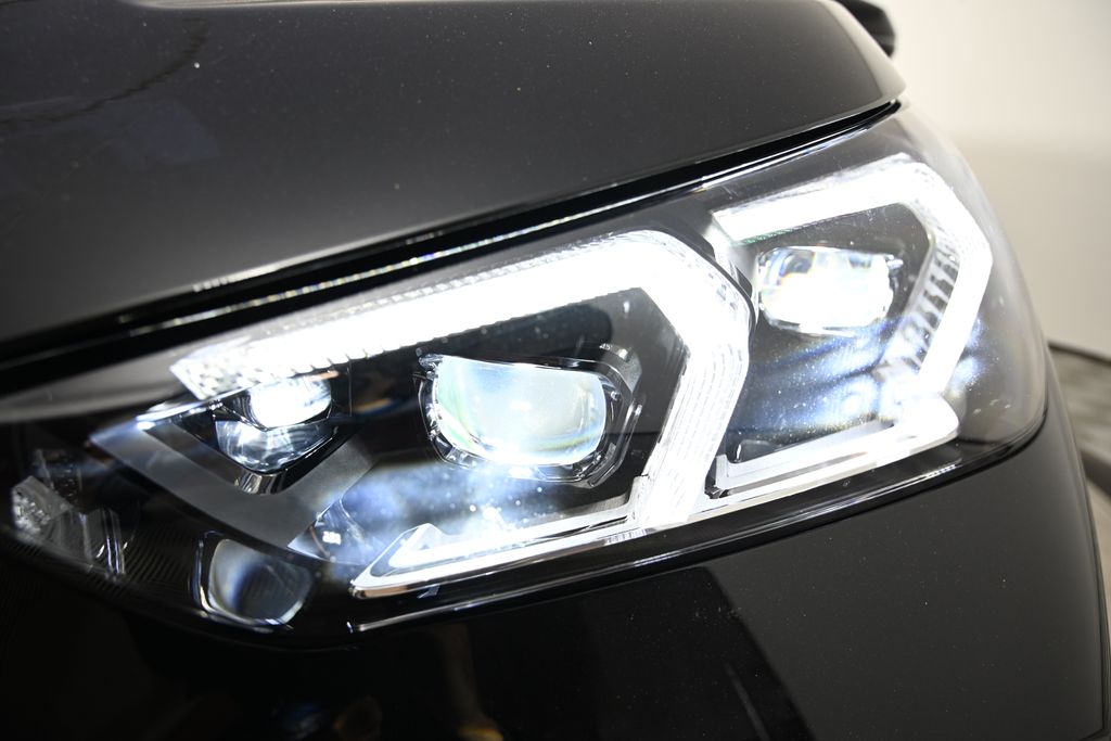 Thumbnail: 2026 BMW X1 - 9