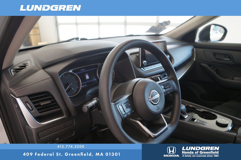 Used 2024 Nissan Rogue SUV