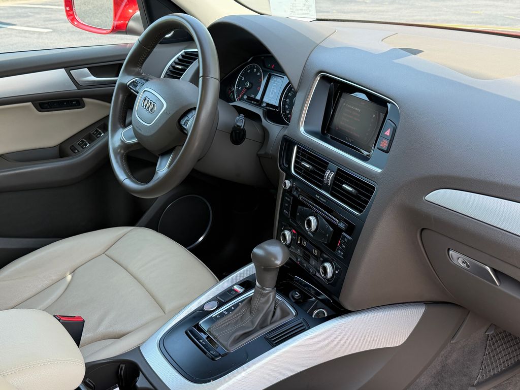 Thumbnail: 2015 Audi Q5 - 10