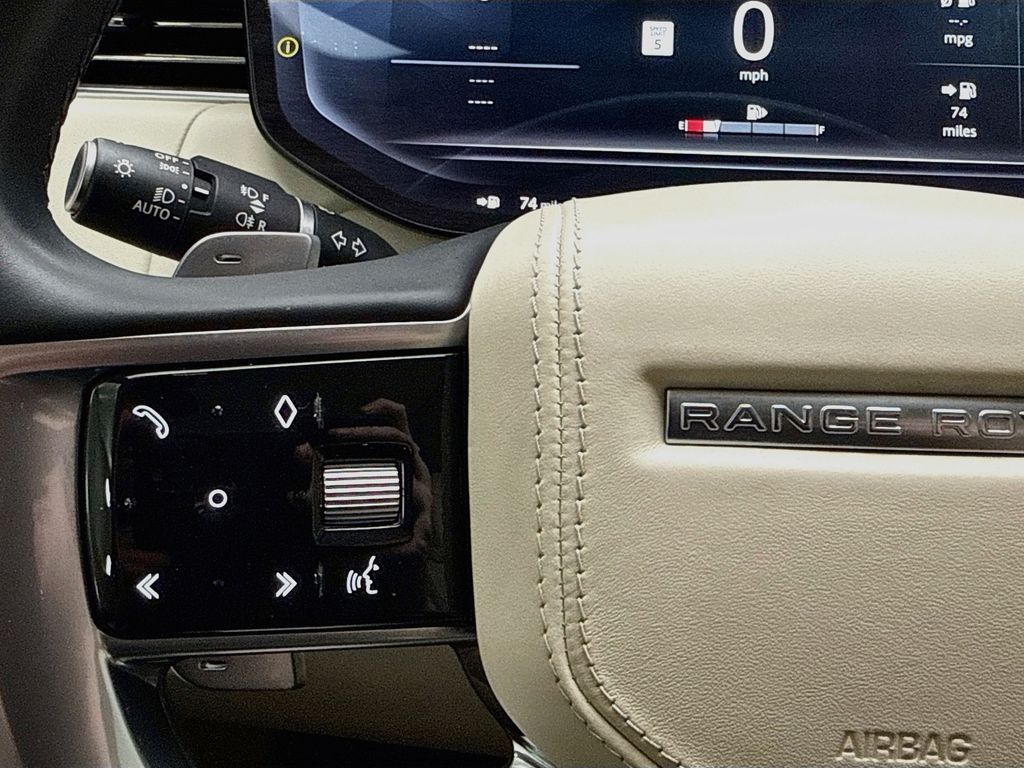 Thumbnail: 2023 Land Rover Range Rover - 11