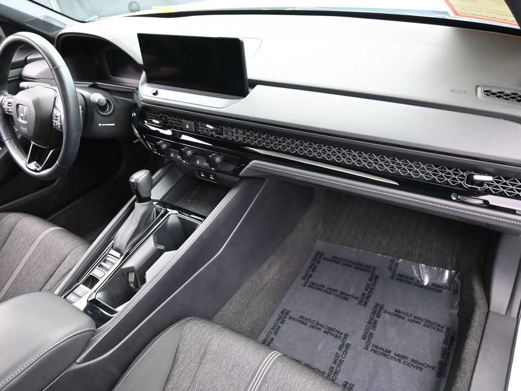 Used 2023 White Honda Sport image 38