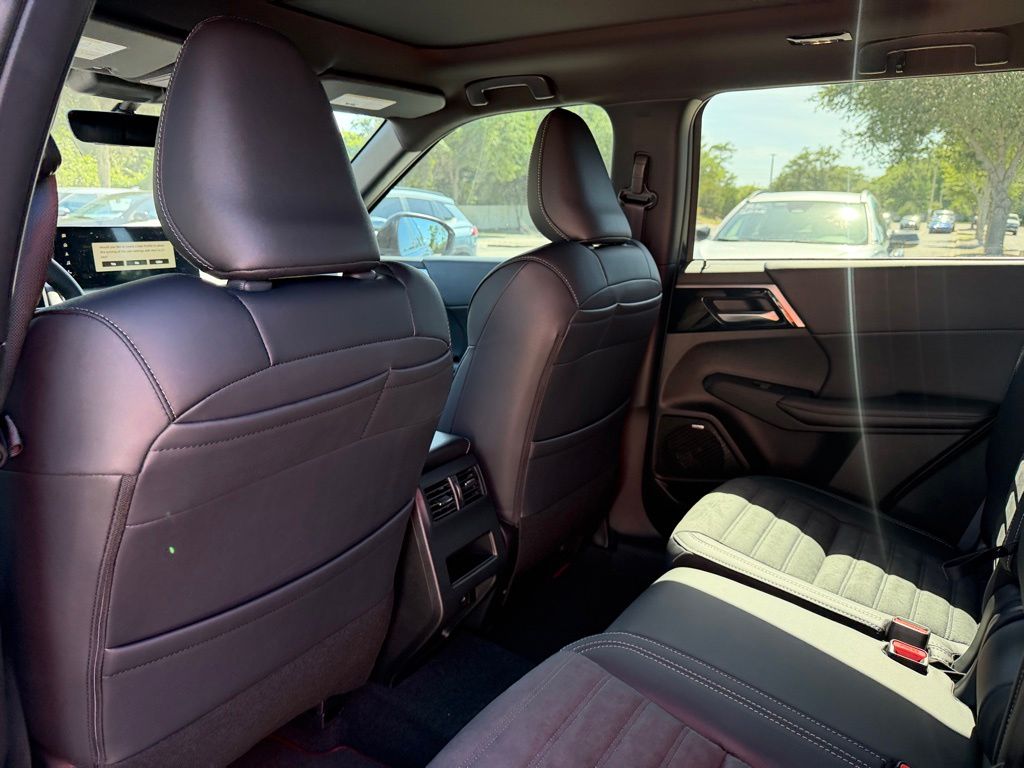 New 2026 Mitsubishi Outlander SUV