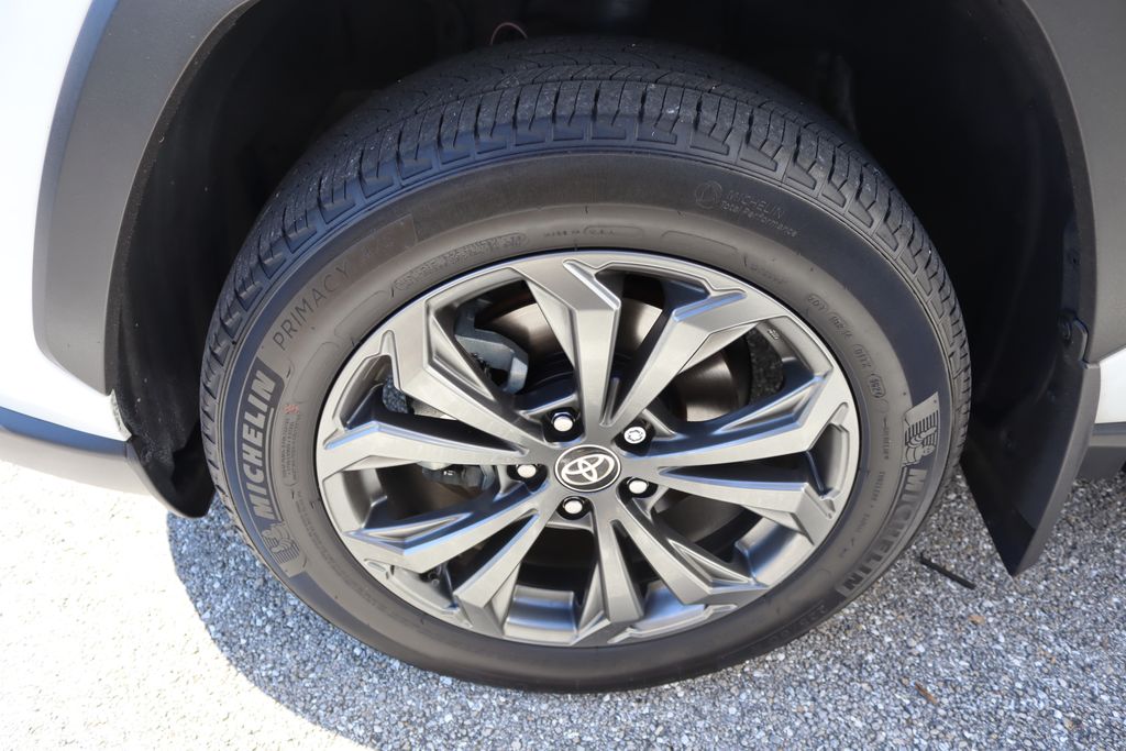 Thumbnail: 2024 Toyota RAV4 - 4