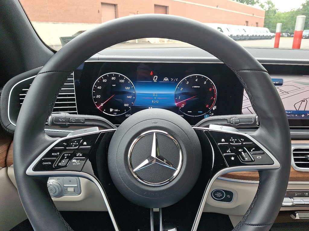 Thumbnail: 2025 Mercedes-Benz GLS - 20