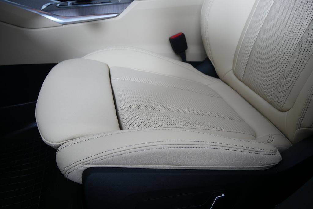 2025 BMW i4 eDrive40 10