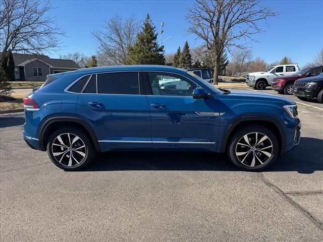 2025 Volkswagen Atlas Cross Sport SEL Premium R-LINE - Photo 2