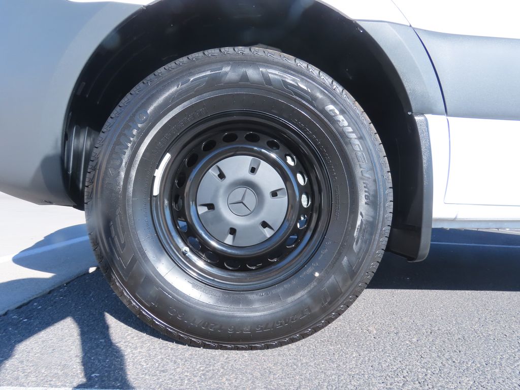 Thumbnail: 2025 Mercedes-Benz Sprinter - 28