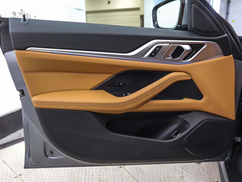 Thumbnail: 2026 BMW i4 - 9