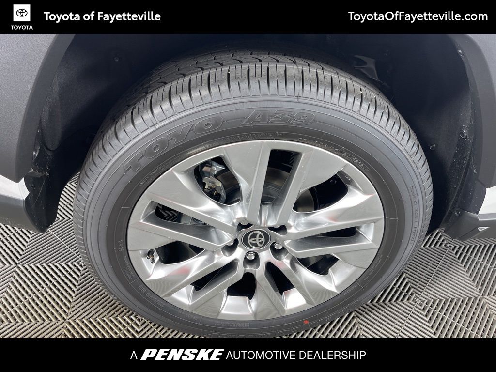 Thumbnail: 2025 Toyota RAV4 - 15