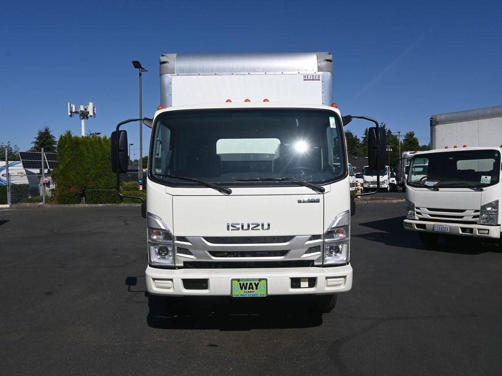 2024 Isuzu NPR HD 