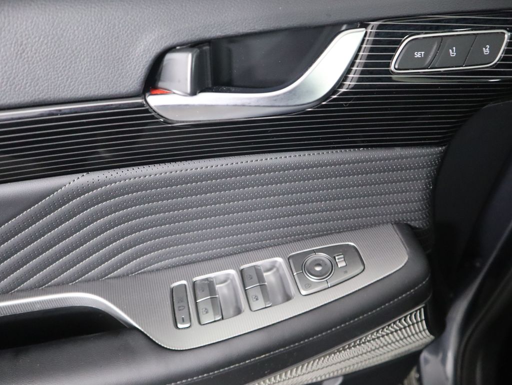 Thumbnail: 2025 Hyundai Palisade - 24