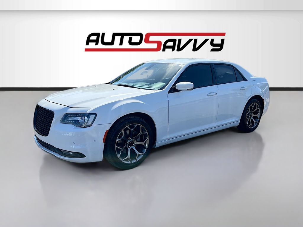 Used 2021 White Chrysler S image 3