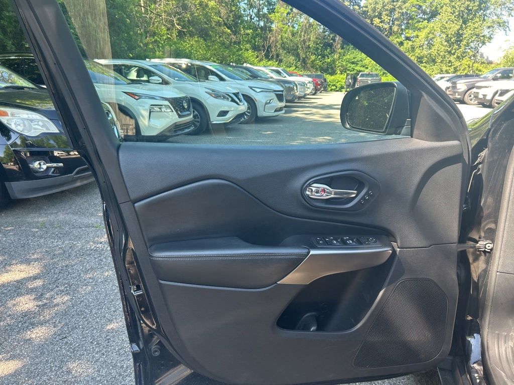 2020 Jeep Cherokee Limited Black at Carlisle Cadillac Buick GMC
