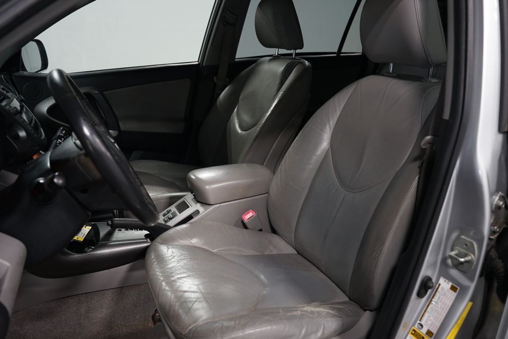 Thumbnail: 2009 Toyota RAV4 - 6