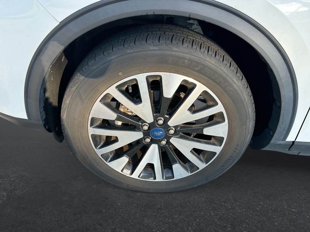 Thumbnail: 2020 Ford Escape - 10
