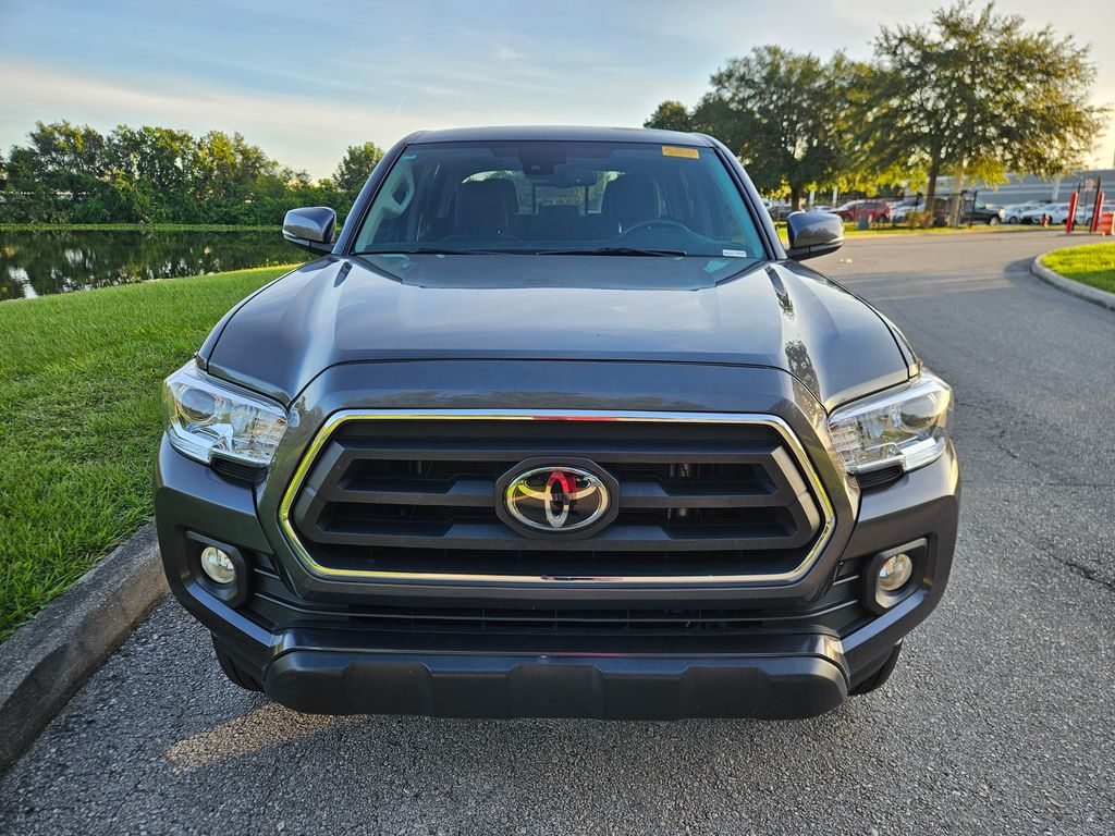 Thumbnail: 2022 Toyota Tacoma - 8
