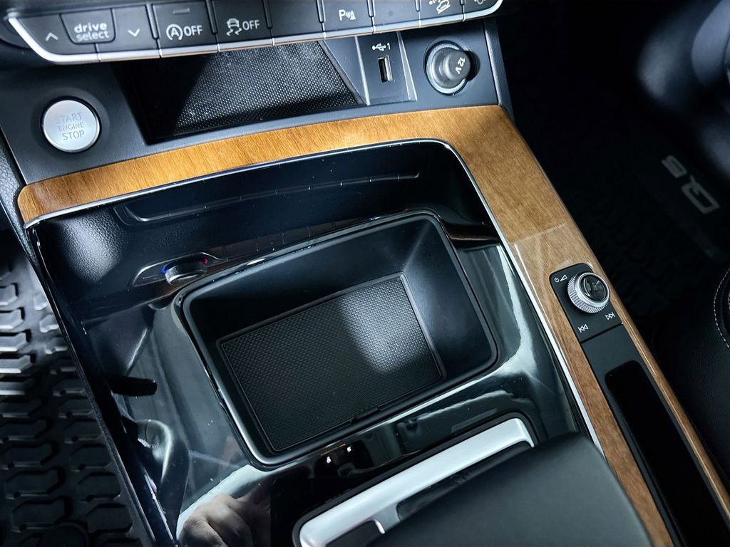 2023 Audi Q5 45 S line Premium