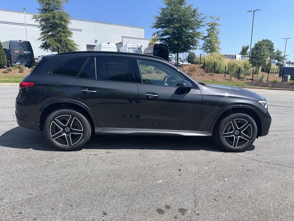 2024 Mercedes-Benz GLC GLC 300 9