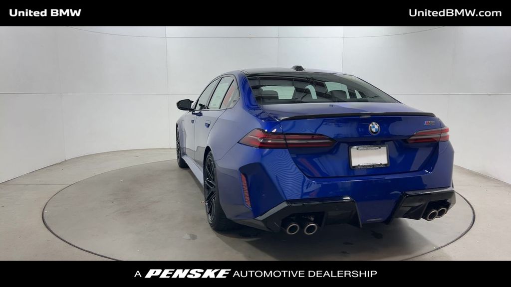 Thumbnail: 2026 BMW M5 - 7