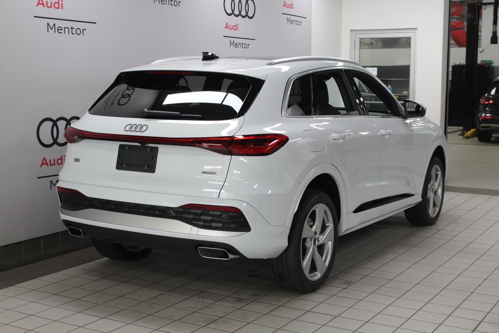 Thumbnail: 2025 Audi Q5 - 6