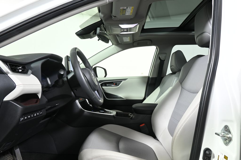 Thumbnail: 2023 Toyota RAV4 - 3
