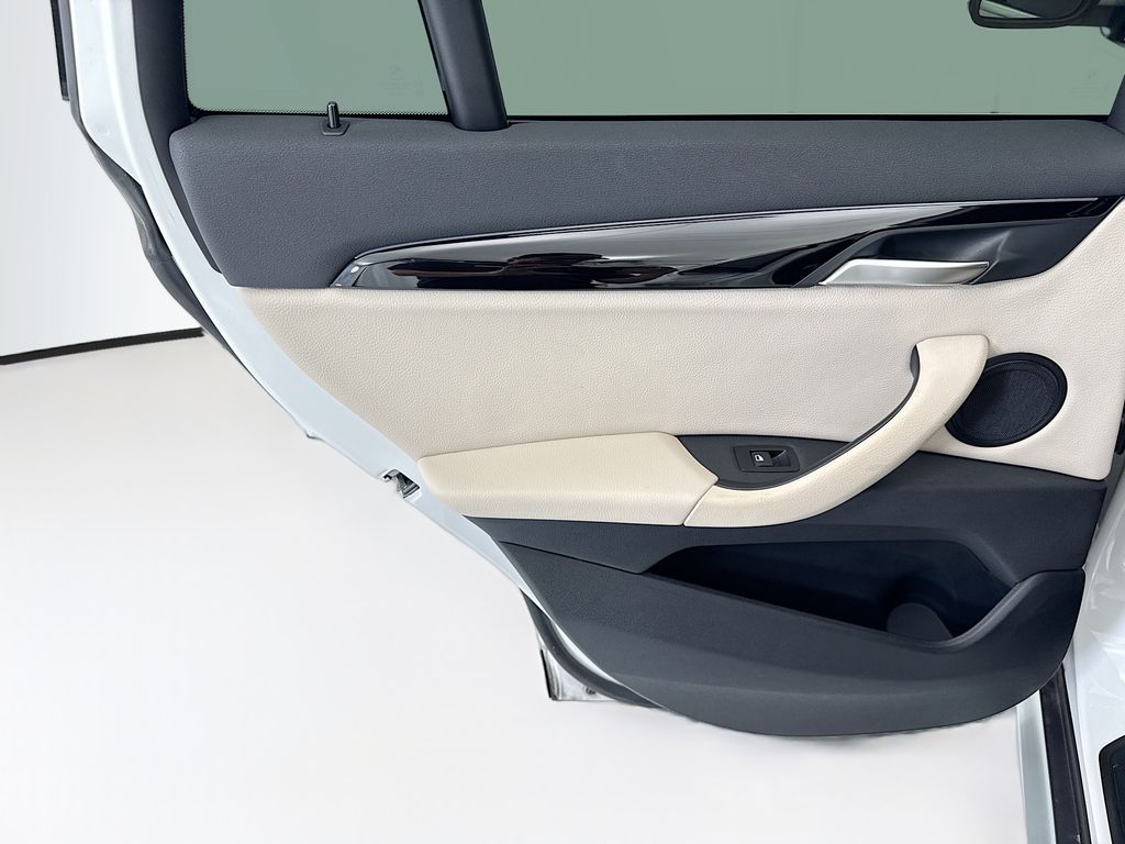Thumbnail: 2021 BMW X1 - 25
