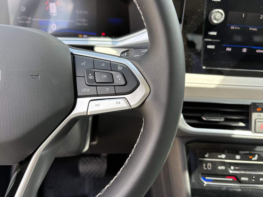 New 2026 White Volkswagen 1.5T SE image 17