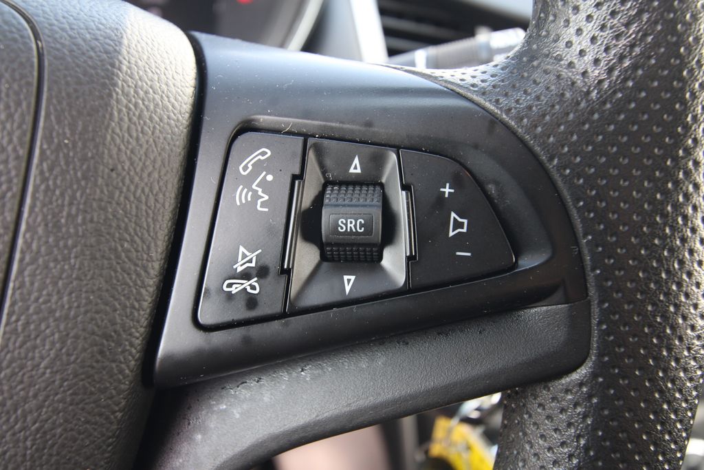 Used 2022 Chevrolet Trax SUV