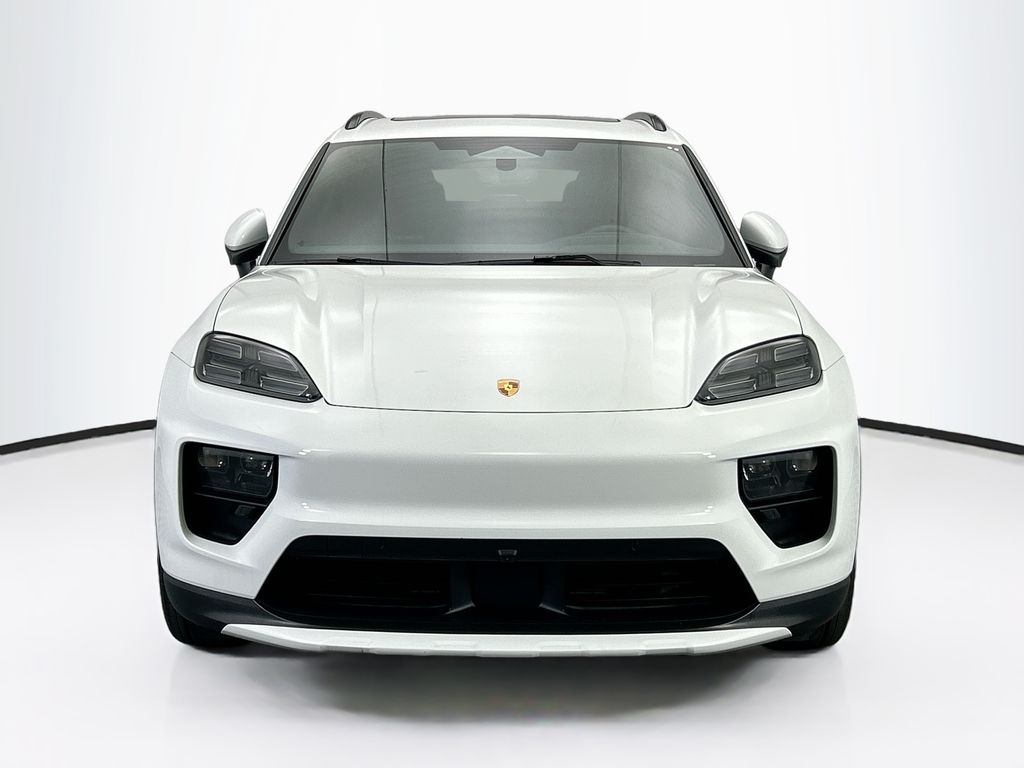 Thumbnail: 2025 Porsche Macan - 10