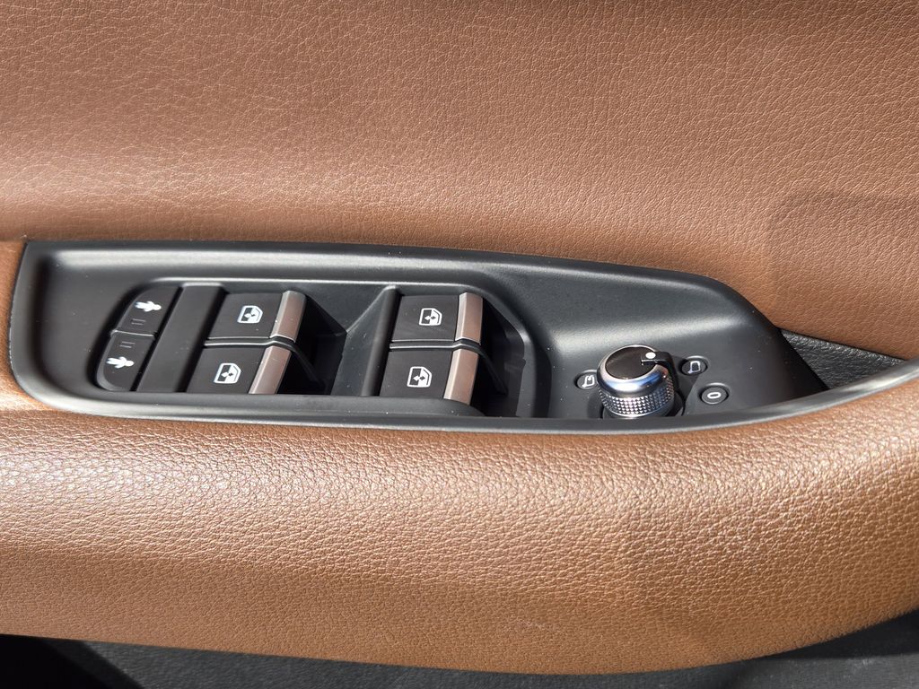 used 2018 Audi Q7 car, priced at $19,492