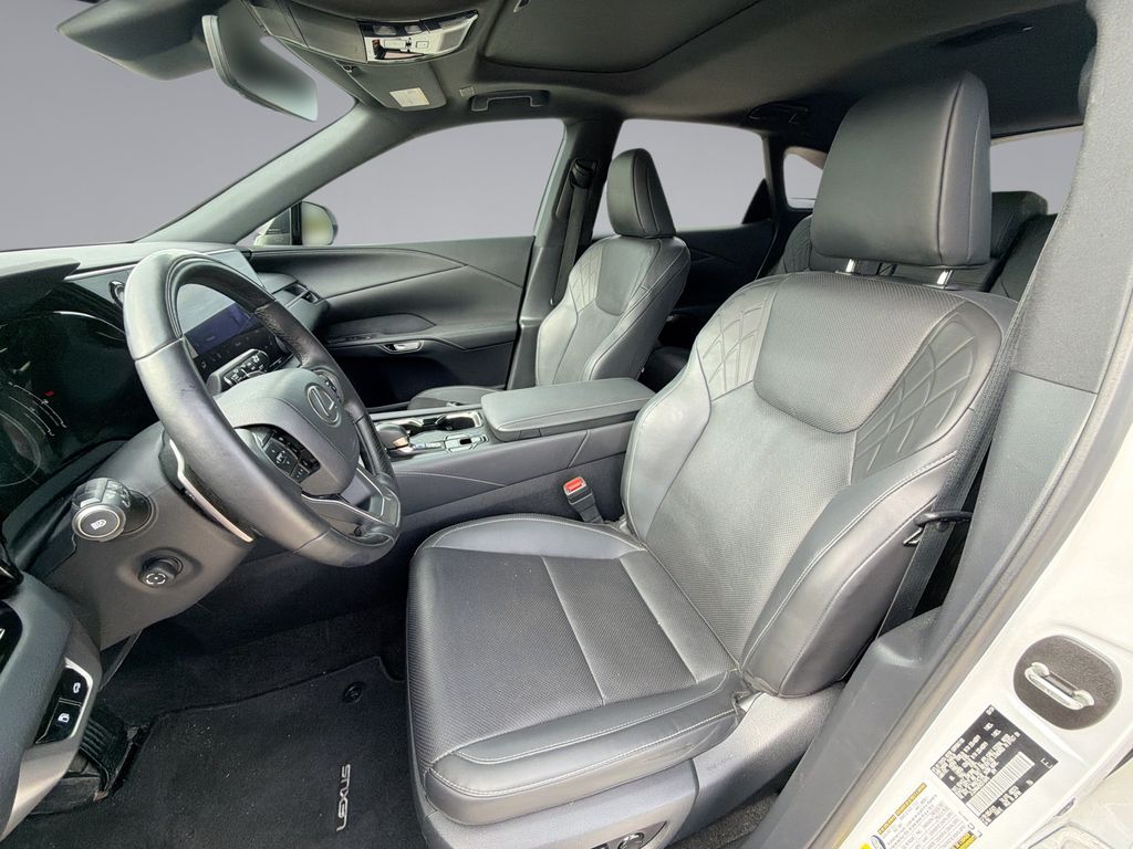 Thumbnail: 2024 Lexus RX - 29
