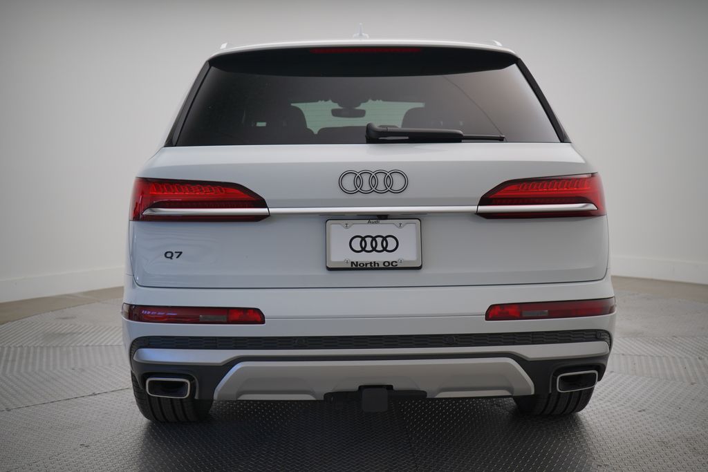 2025 Audi Q7  4