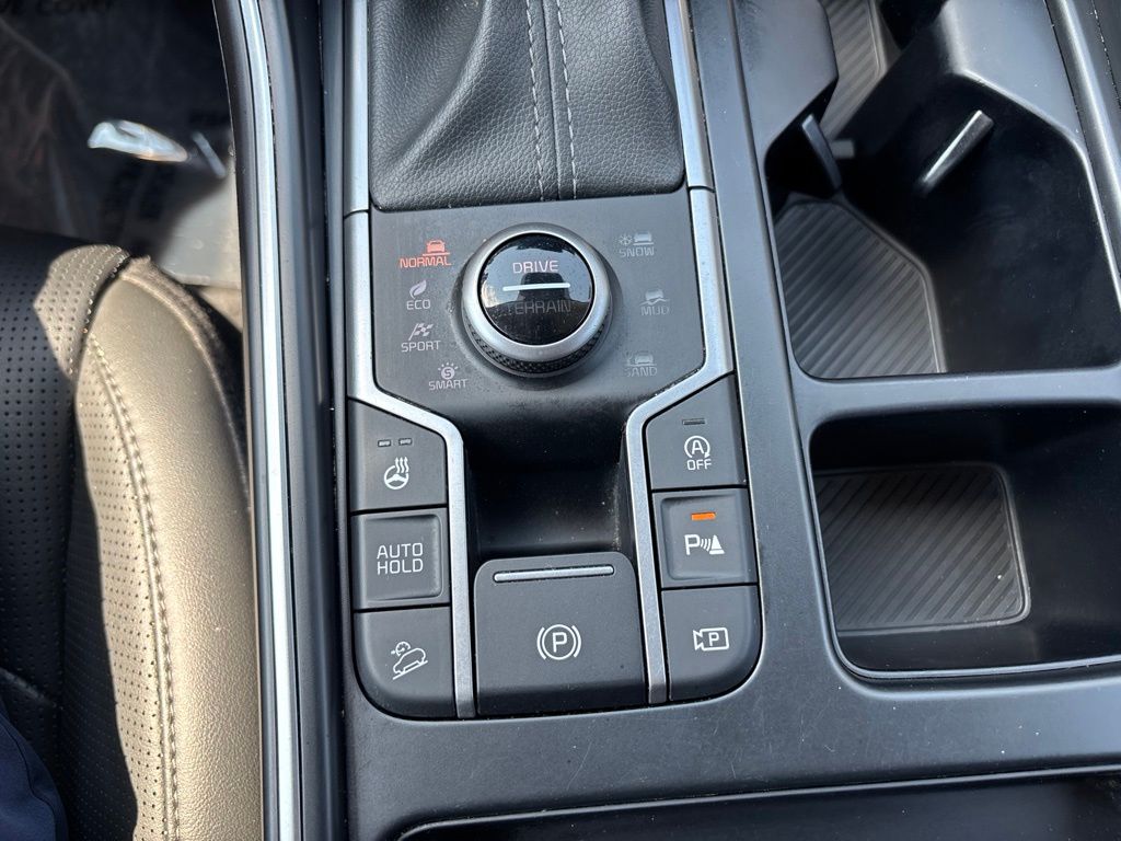 Used 2024 Kia Sorento SUV