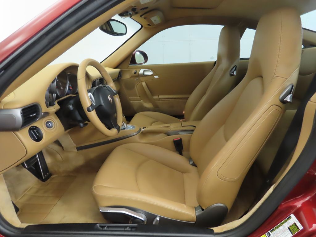 Thumbnail: 2011 Porsche 911 - 5