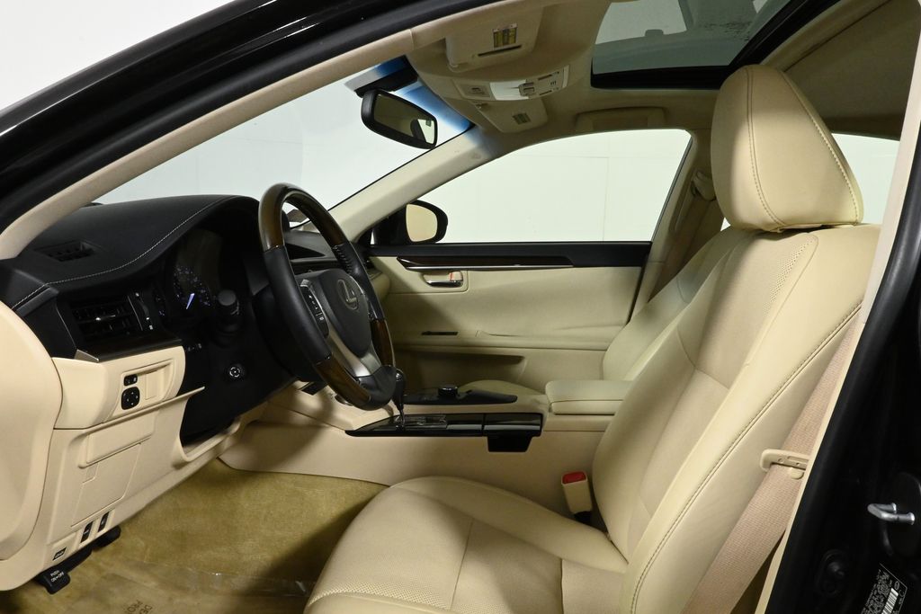 2015 Lexus ES 350 3