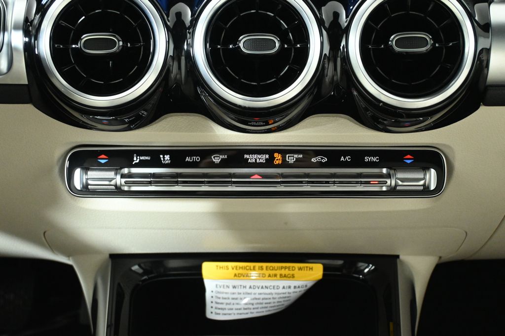 Thumbnail: 2025 Mercedes-Benz GLB - 22