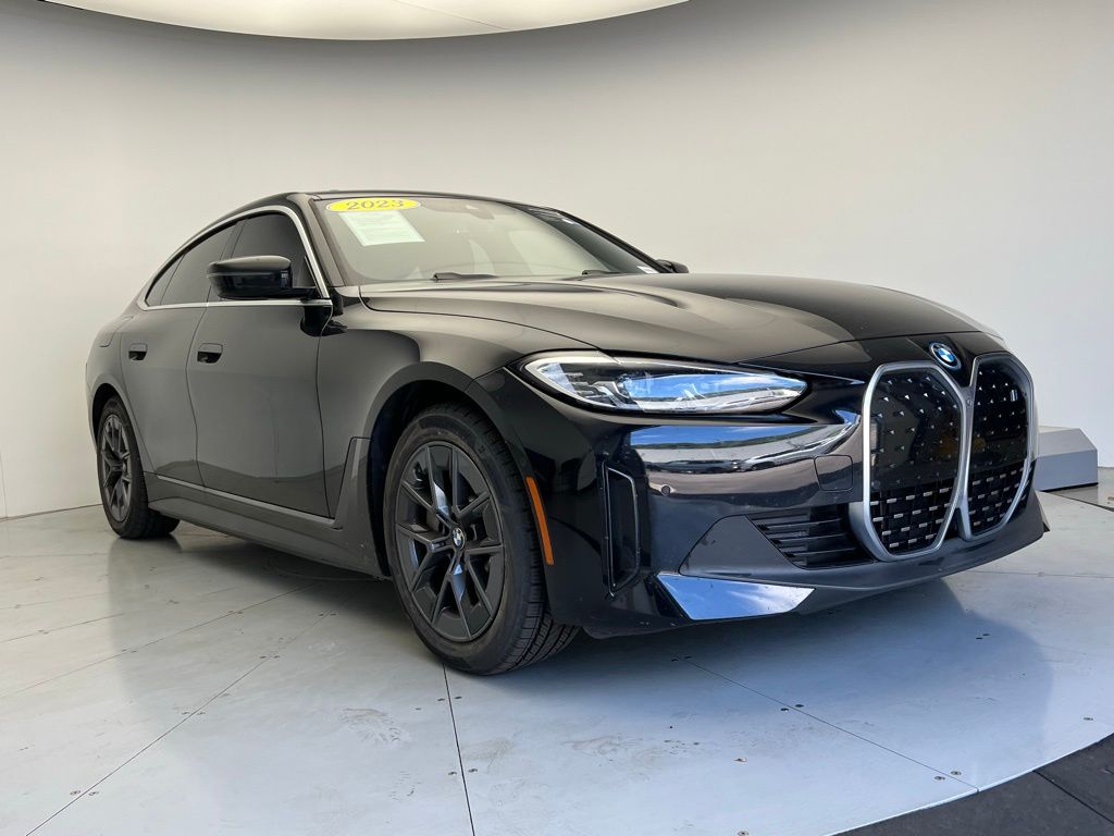 Thumbnail: 2023 BMW i4 - 2