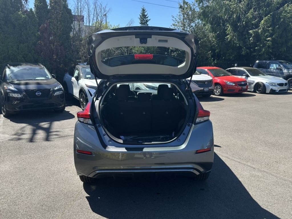 2025 Nissan Leaf SV Plus