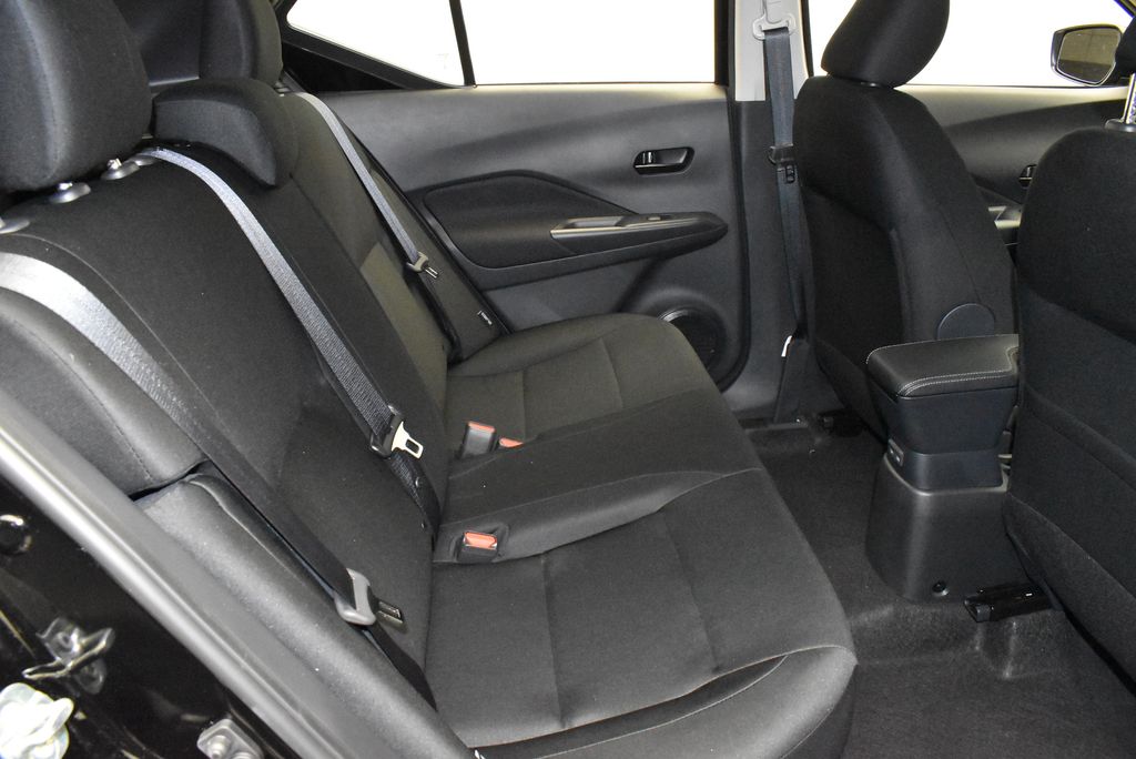 Thumbnail: 2025 Nissan Kicks - 30