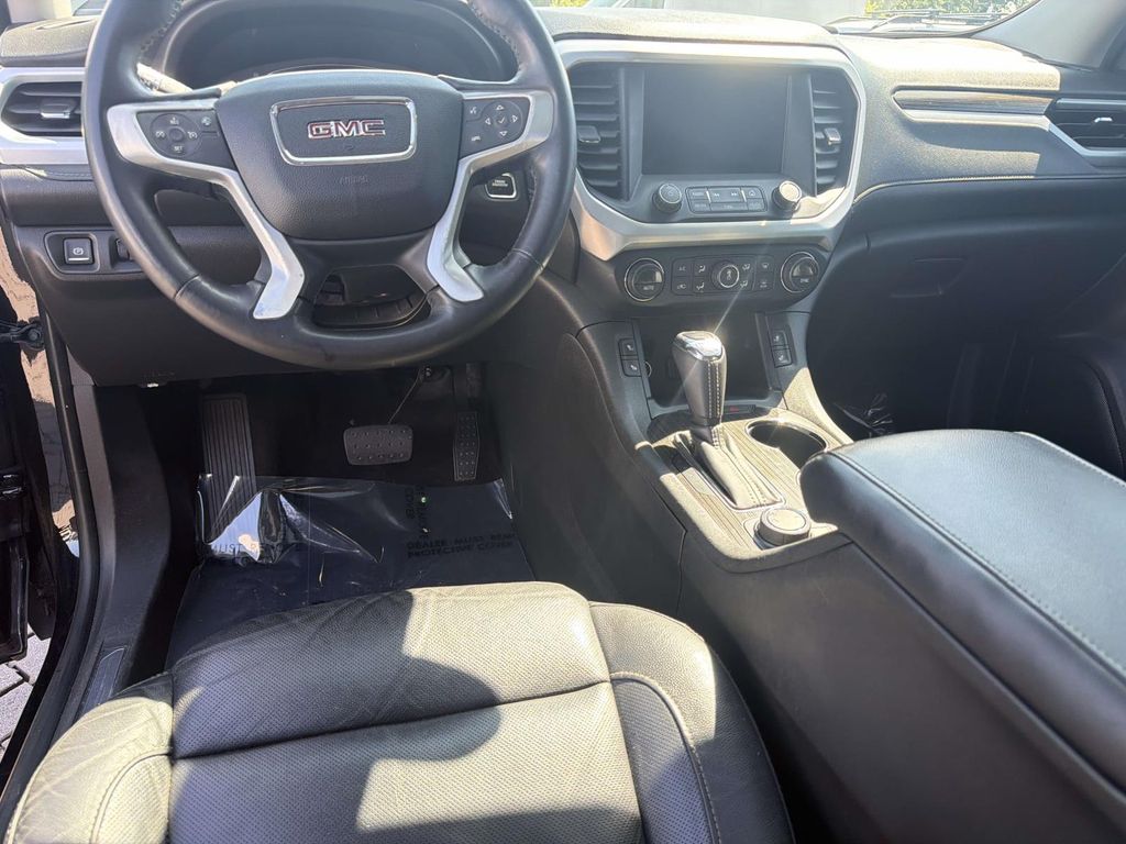 Used 2017 Black GMC SLT-2 image 17