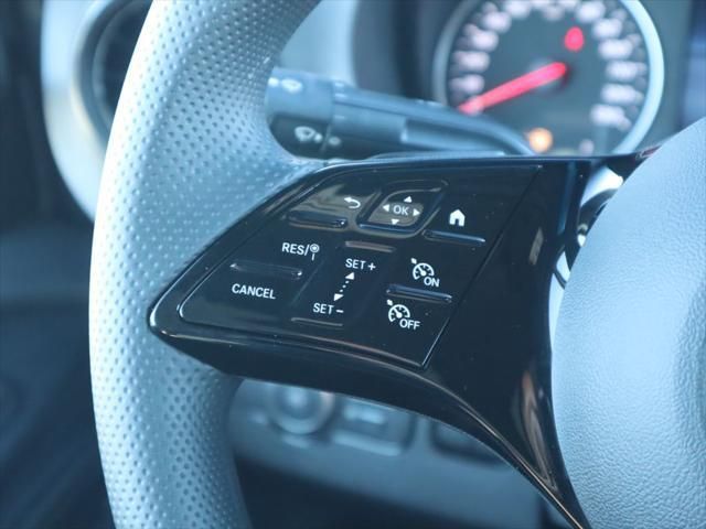 Thumbnail: 2025 Mercedes-Benz Sprinter - 13