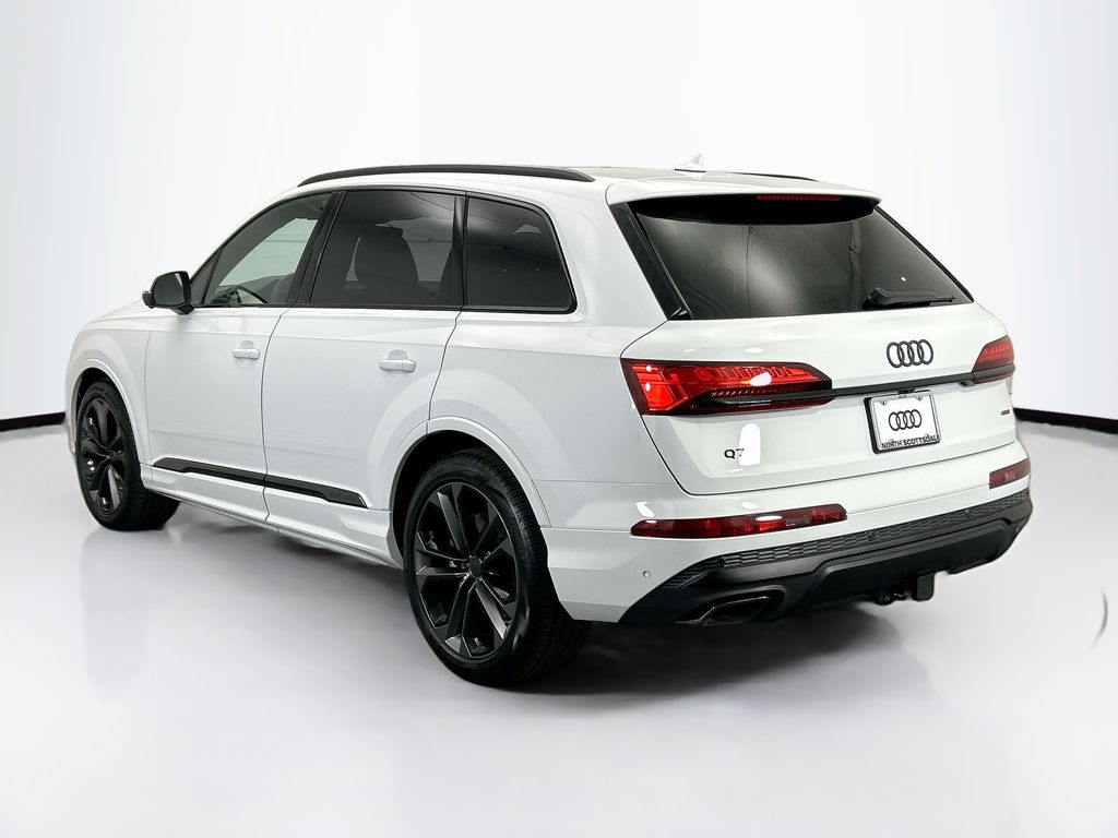 Thumbnail: 2026 Audi Q7 - 7