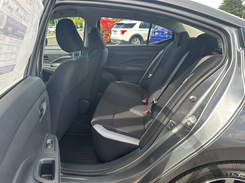 2025 Nissan Versa 1.6 S