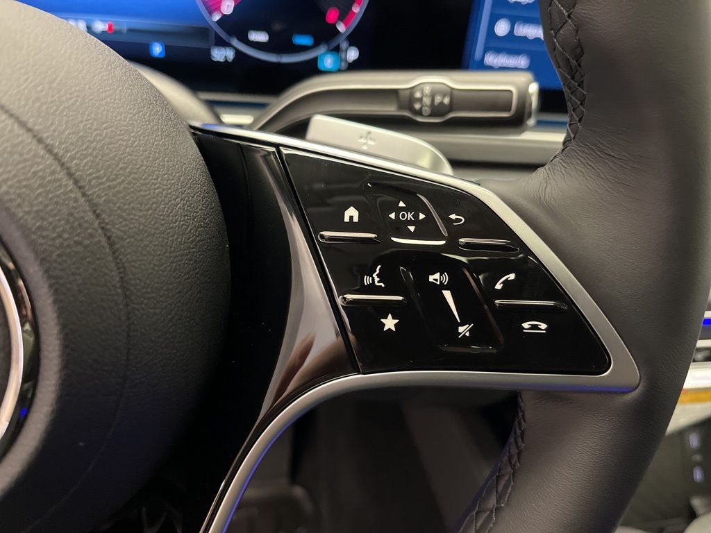 Thumbnail: 2026 Mercedes-Benz GLE - 16