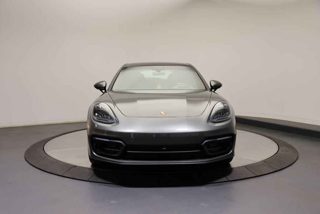 Thumbnail: 2022 Porsche Panamera - 8