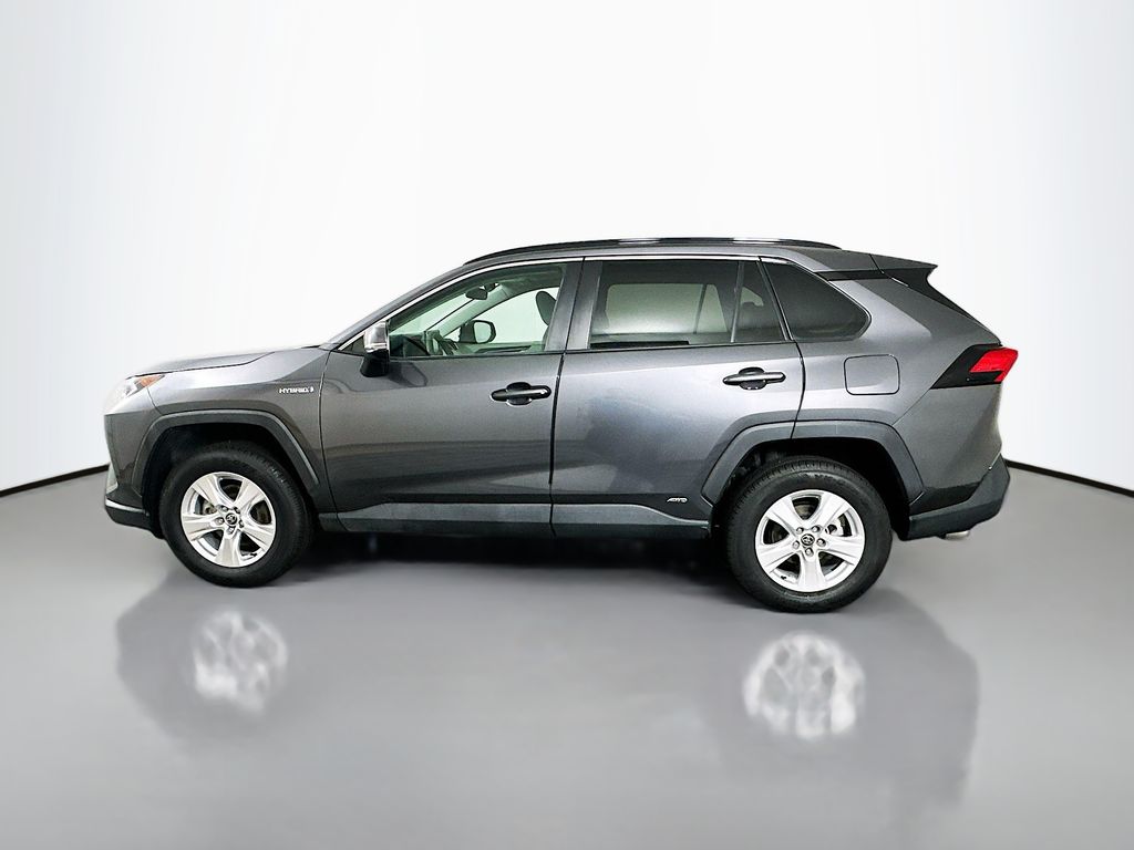Thumbnail: 2021 Toyota RAV4 - 8