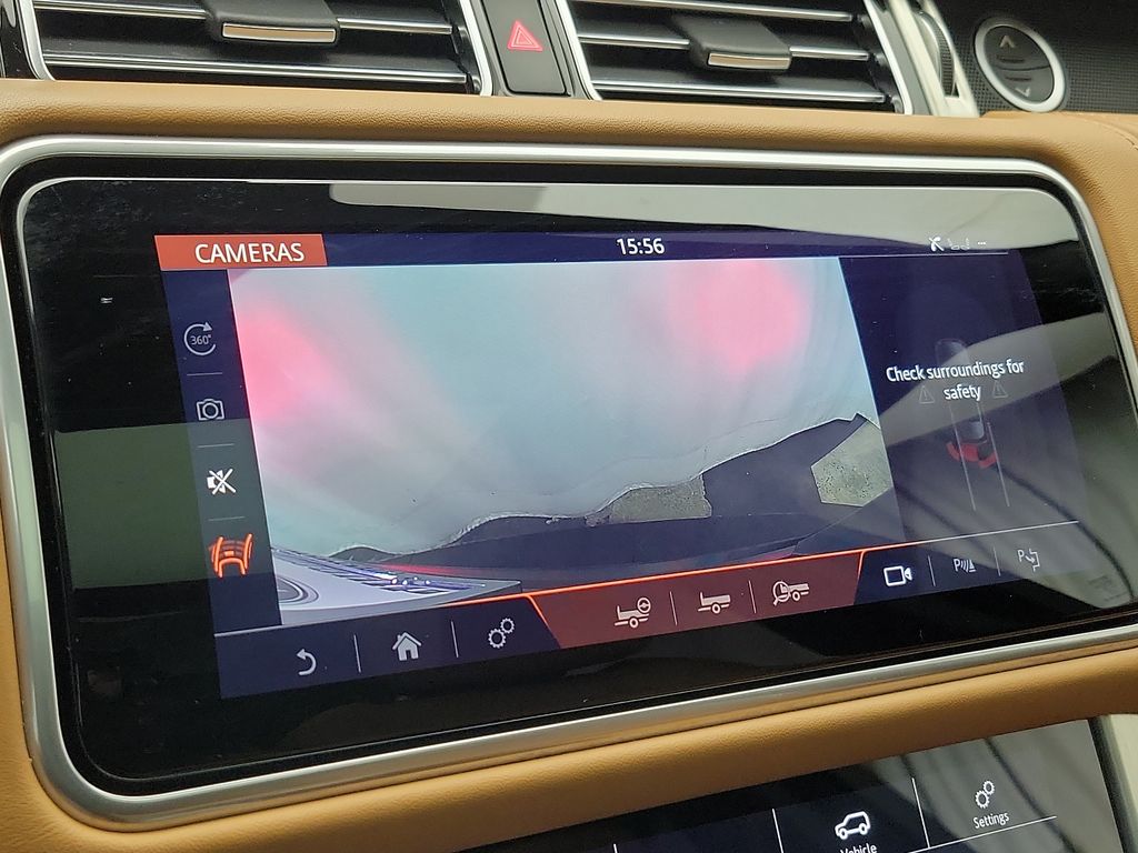 Thumbnail: 2019 Land Rover Range Rover - 18